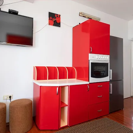 In Komarna With Wifi Apartment Klek