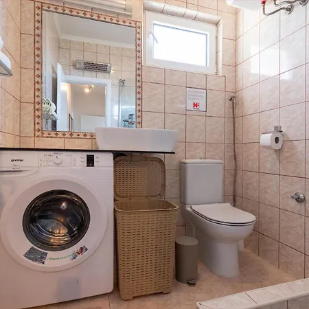 Apartment In Komarna With Wifi Klek