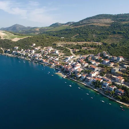 Komarna Komarna Iii アパート *