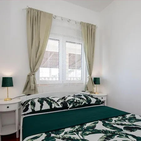 Apartment In Komarna With Wifi Klek