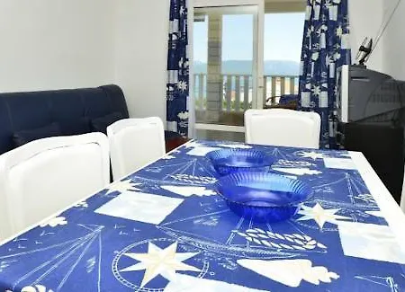 Apartment In Komarna With Wifi Klek