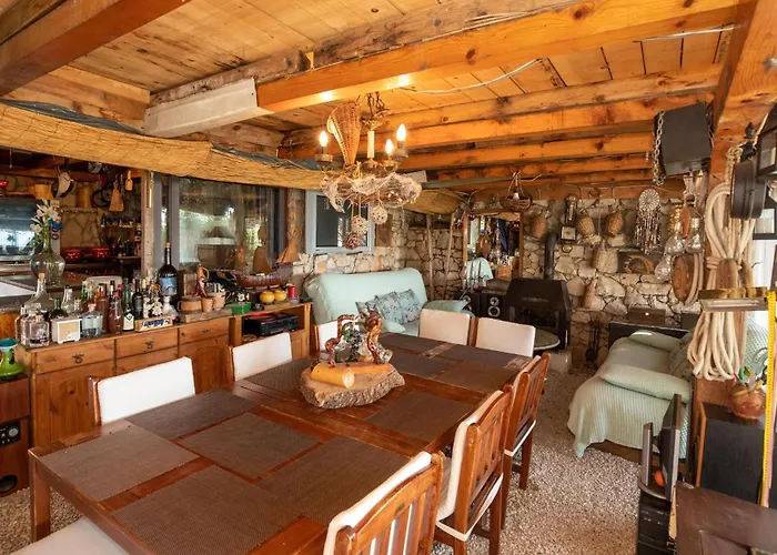 Komarna Komarna Iii * Komarna