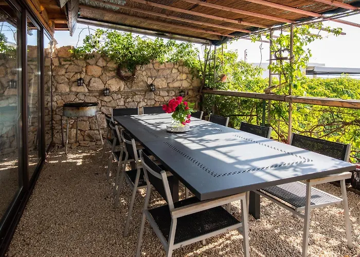 Komarna Komarna Iii *