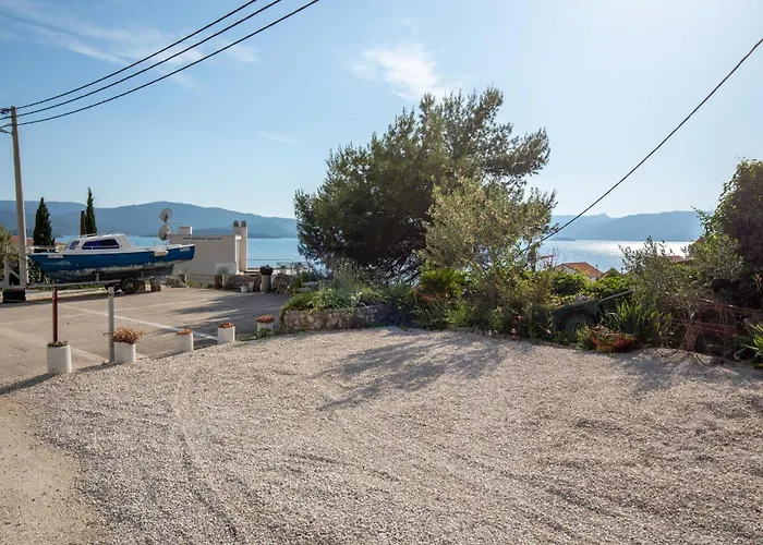 Iii Apartamento Komarna